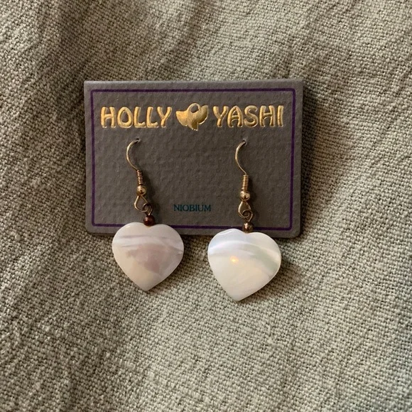 RARE Vintage Holly Yashi heart shell and gold earrings - Picture 1 of 2